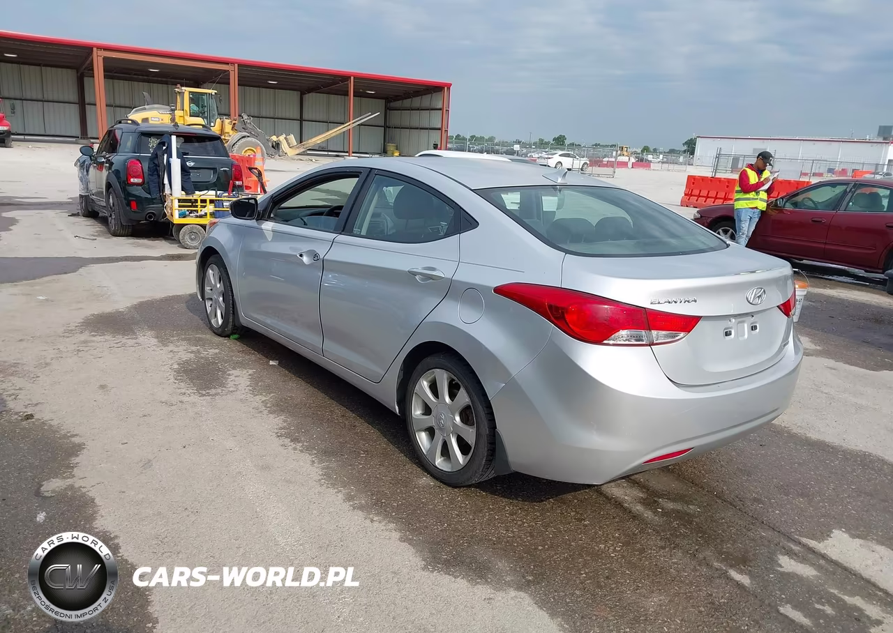 2013 Hyundai Elantra Limited VIN:KMHDH4AEXDU920742 - 3