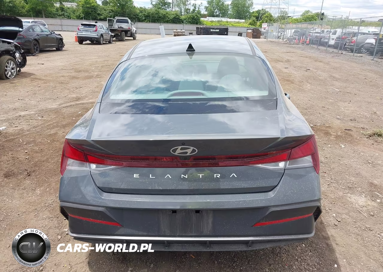 2024 Hyundai Elantra Sel VIN:KMHLM4DG5RU786850 - 17