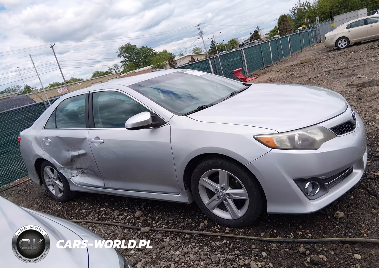 2013 Toyota Camry Se VIN:4T1BF1FKXDU700107 - 13