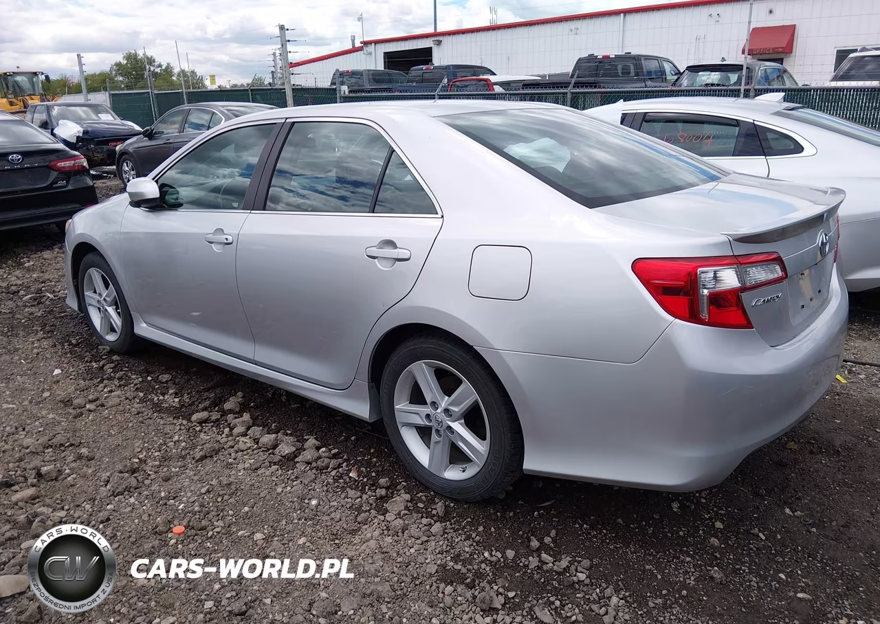 2013 Toyota Camry Se VIN:4T1BF1FKXDU700107 - 3