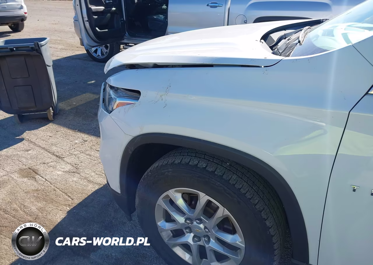 2018 Chevrolet Traverse Ls VIN:1GNERFKW5JJ225307 - 6