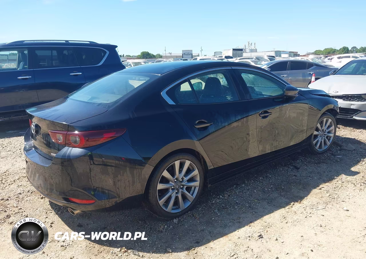 2022 Mazda Mazda3 Preferred VIN:3MZBPBCL4NM309896 - 4