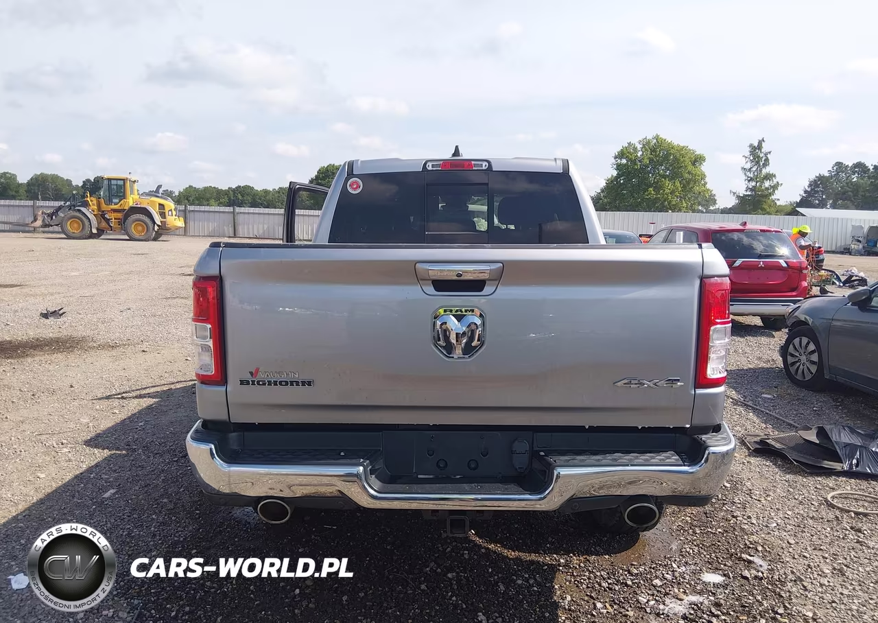 2020 Ram 1500 VIN:1C6SRFFT1LN359746 - 17
