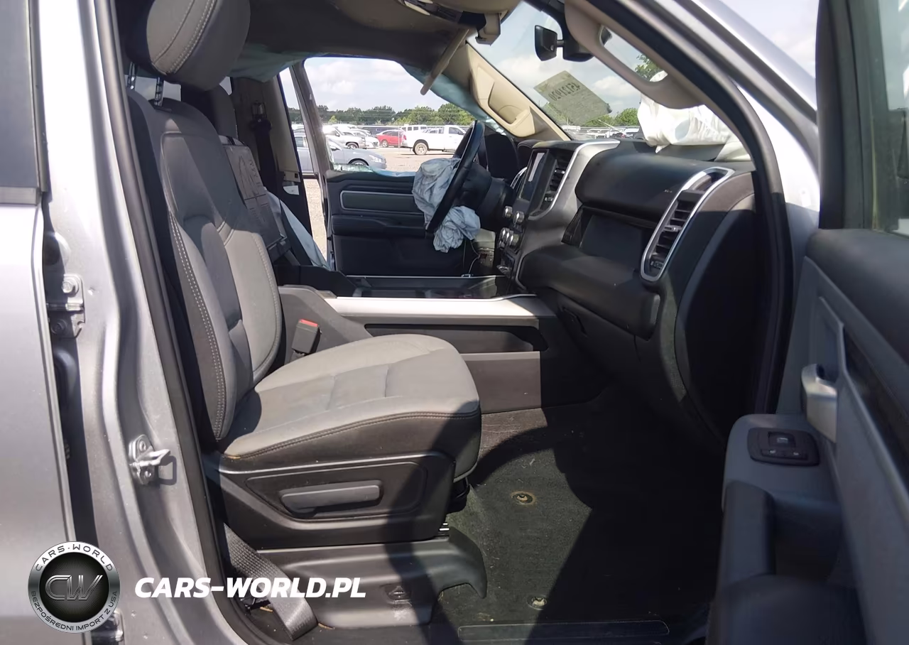 2020 Ram 1500 VIN:1C6SRFFT1LN359746 - 5