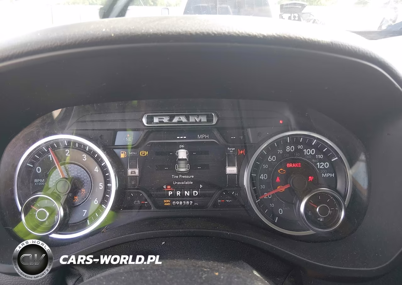 2020 Ram 1500 VIN:1C6SRFFT1LN359746 - 7