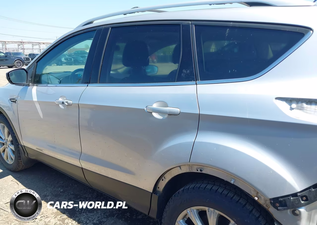 2017 Ford Escape Titanium VIN:1FMCU9JD8HUC37648 - 15