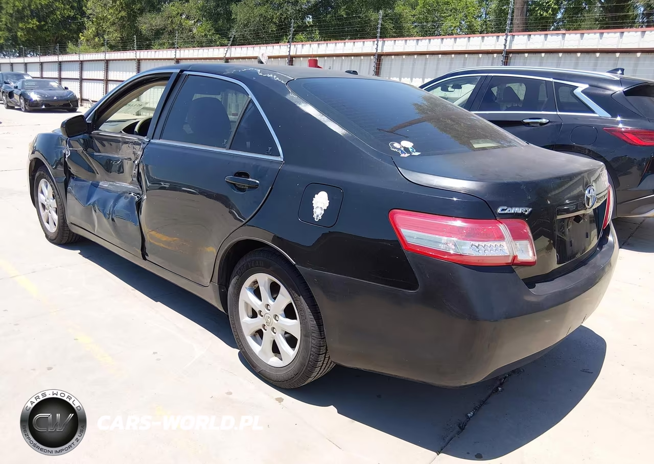 2011 Toyota Camry Le VIN:4T1BF3EKXBU675154 - 3