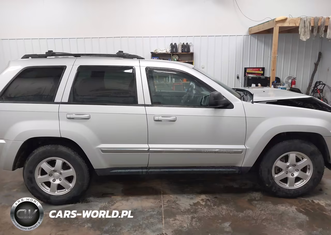 2010 Jeep Grand Cherokee Laredo VIN:1J4PR4GK9AC127505 - 14