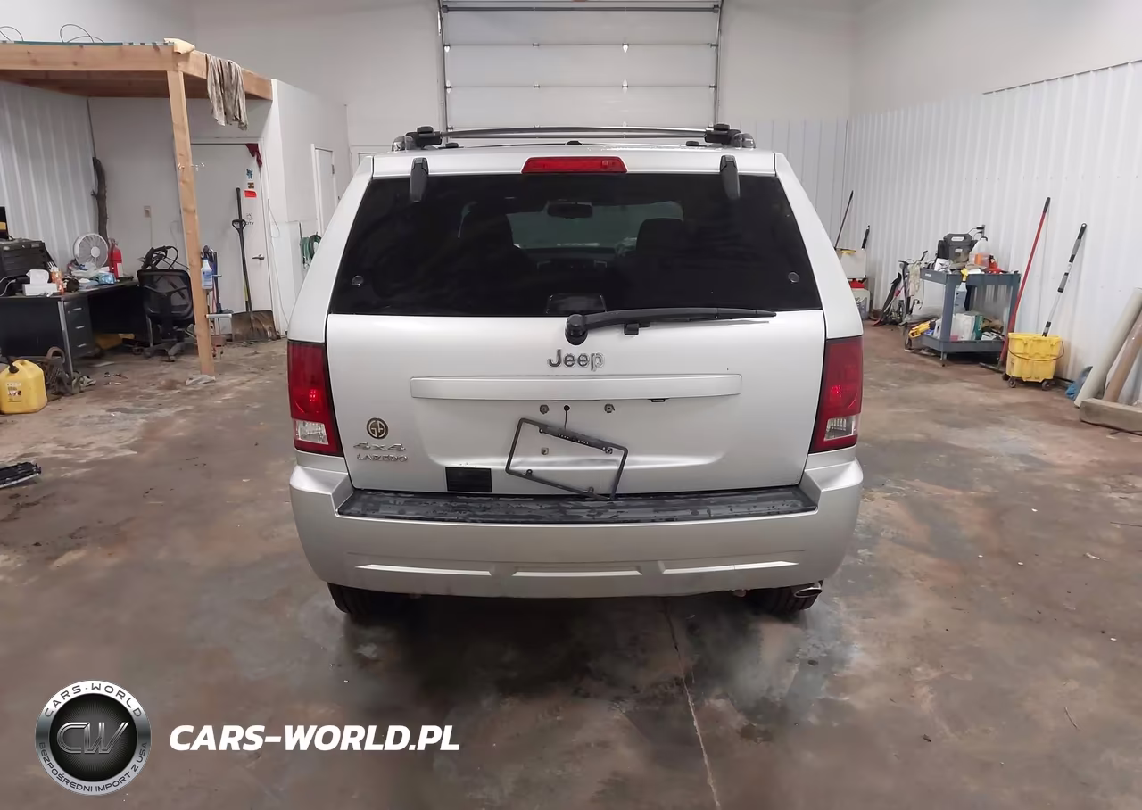 2010 Jeep Grand Cherokee Laredo VIN:1J4PR4GK9AC127505 - 17
