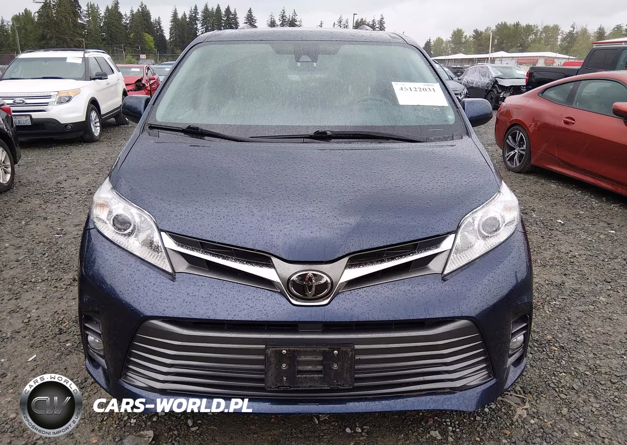 2018 Toyota Sienna Xle 8 Passenger VIN:5TDYZ3DC3JS942704 - 12