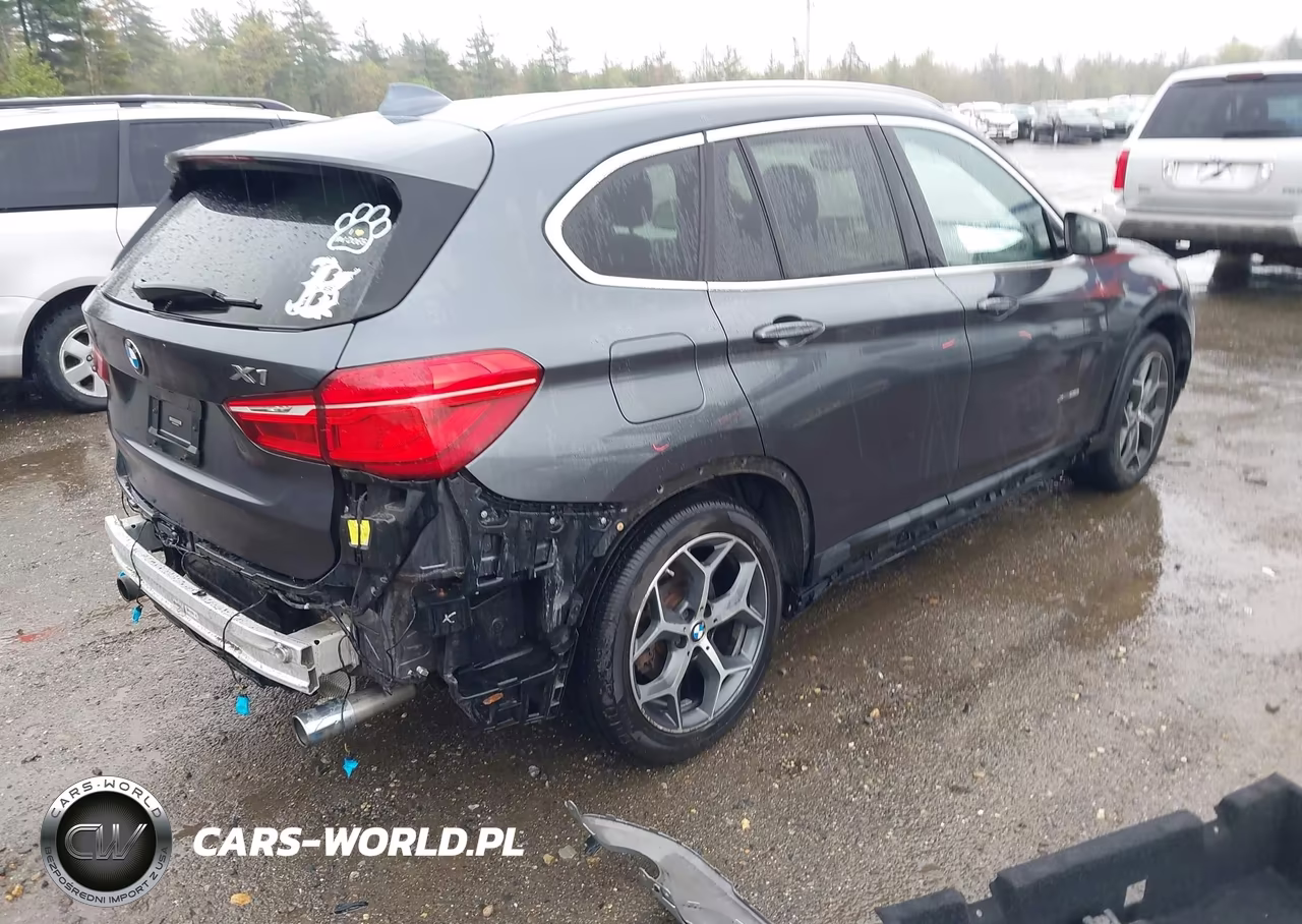2017 BMW X1 xDrive28I VIN:WBXHT3C33H5F69656 - 4