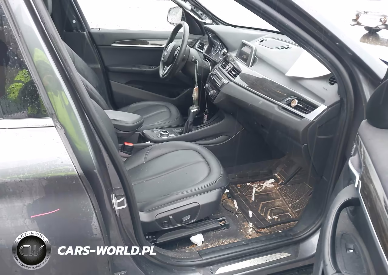 2017 BMW X1 xDrive28I VIN:WBXHT3C33H5F69656 - 5