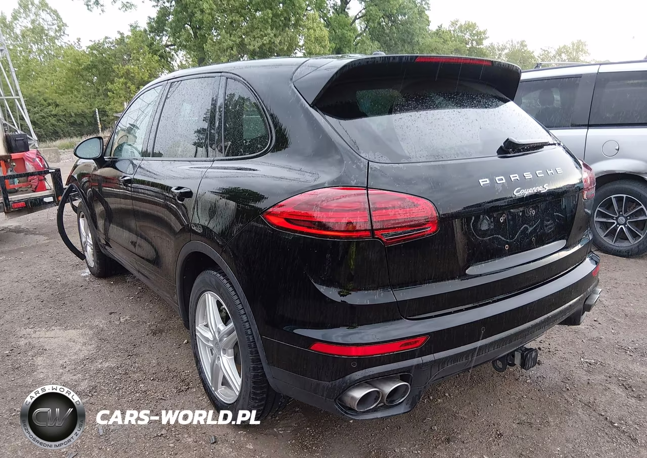 2017 Porsche Cayenne S VIN:WP1AB2A28HLA53385 - 3