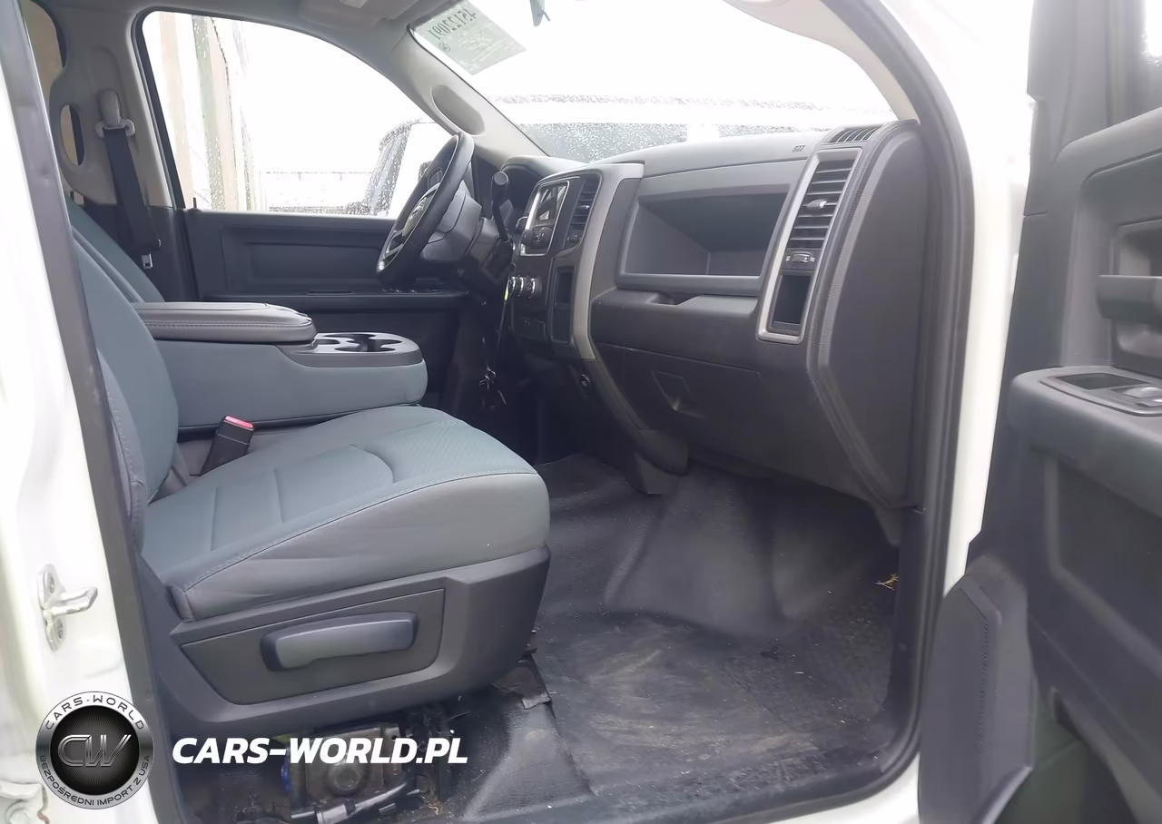 2014 Ram 2500 Tradesman VIN:3C6TR4HT6EG105564 - 5