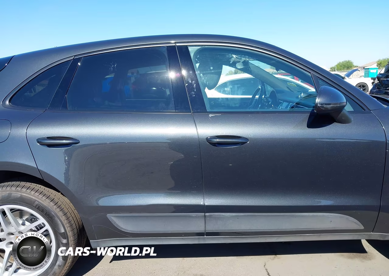 2017 Porsche Macan VIN:WP1AA2A59HLB00954 - 14