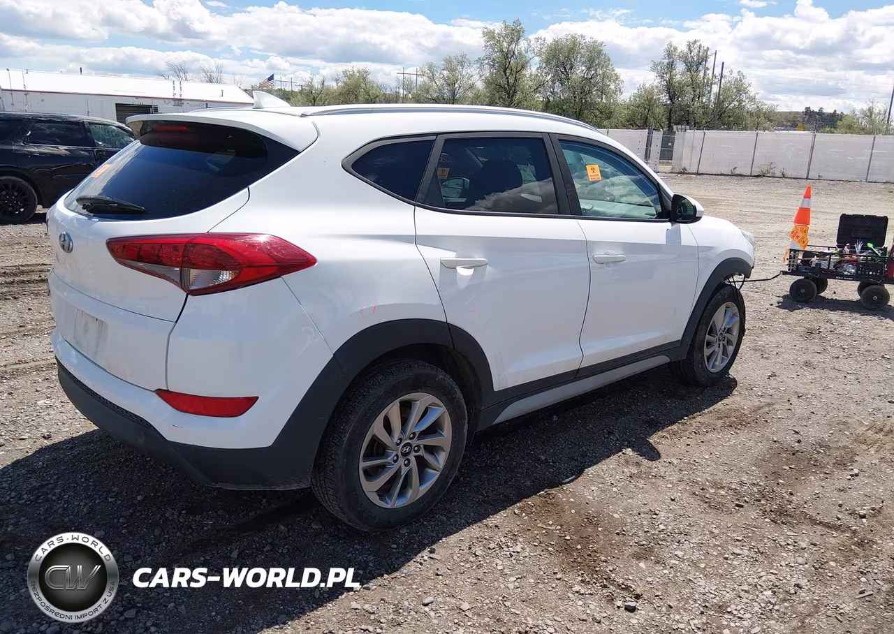2018 Hyundai Tucson Sel VIN:KM8J33A40JU725912 - 4