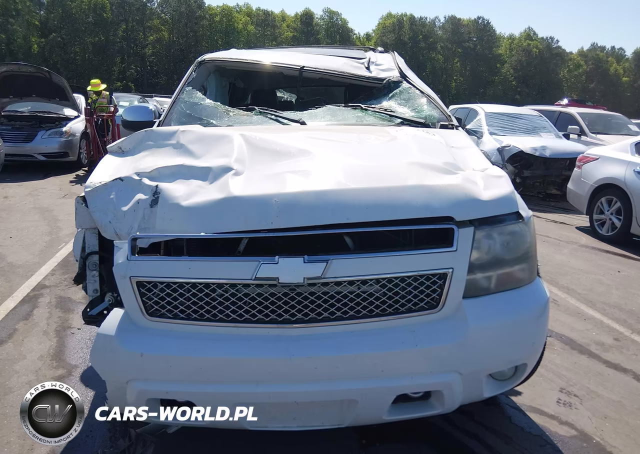 2011 Chevrolet Suburban 1500 Ltz VIN:1GNSKKE3XBR273437 - 12