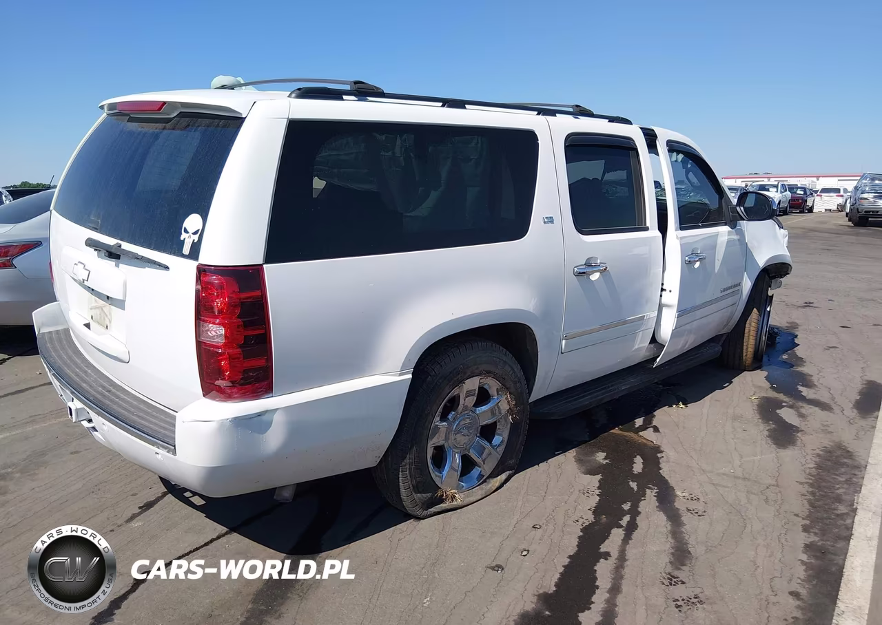 2011 Chevrolet Suburban 1500 Ltz VIN:1GNSKKE3XBR273437 - 4