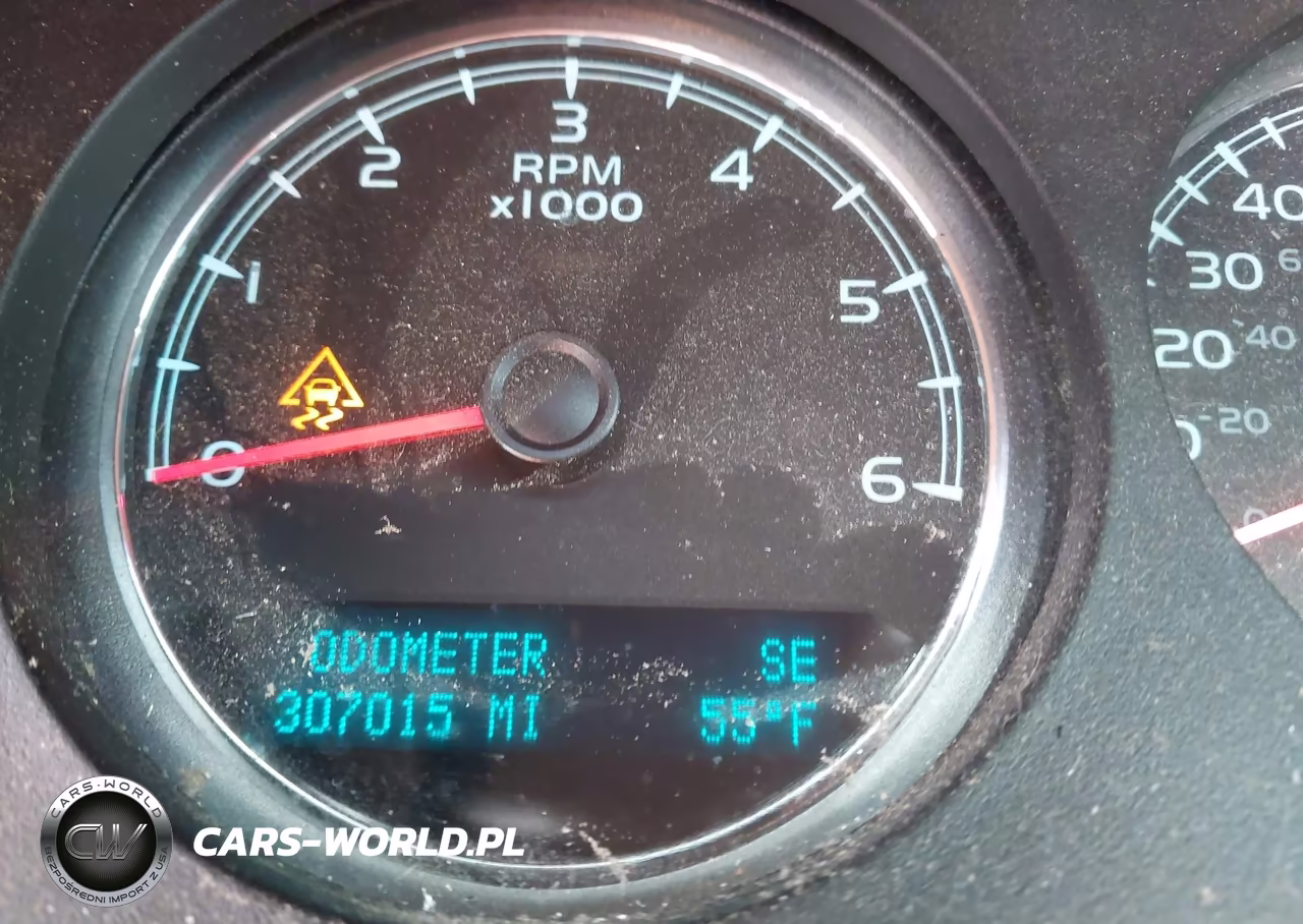 2011 Chevrolet Suburban 1500 Ltz VIN:1GNSKKE3XBR273437 - 7