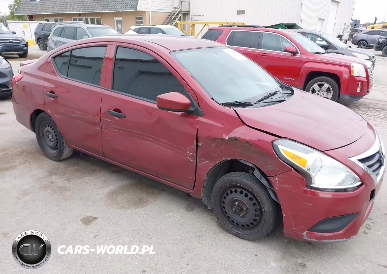 2018 Nissan Versa 1.6 S+