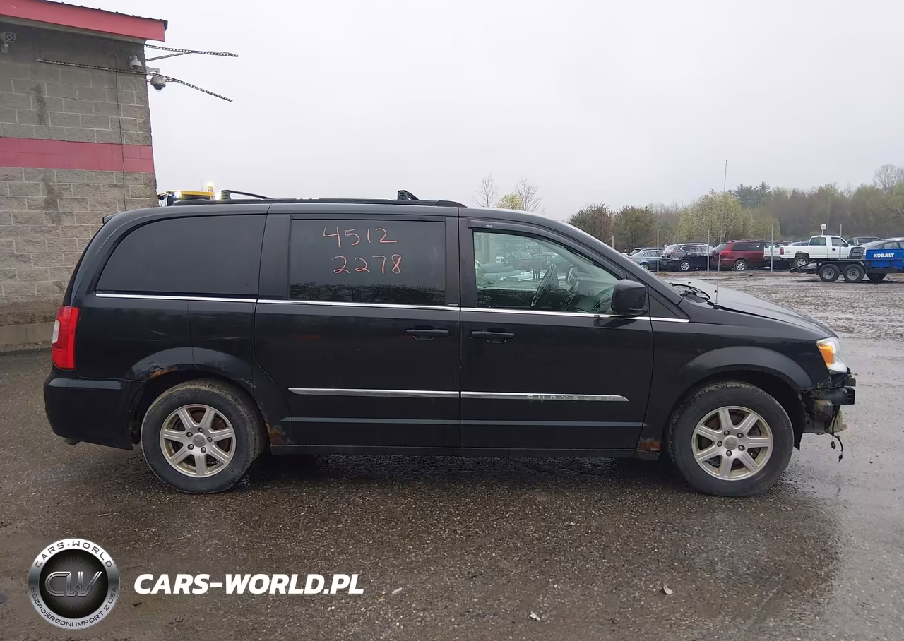 2011 Chrysler Town & Country Touring VIN:2A4RR5DG5BR681681 - 14