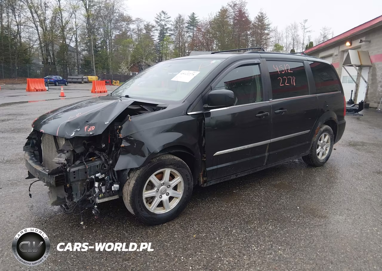 2011 Chrysler Town & Country Touring VIN:2A4RR5DG5BR681681 - 2