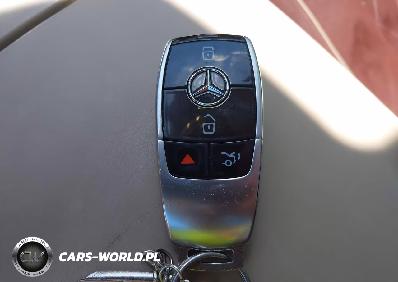 2018 Mercedes-Benz S 560 VIN:WDDUG8DB1JA369264 - 11