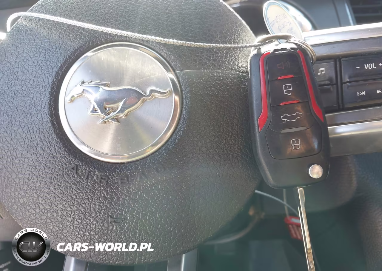 2014 Ford Mustang V6 VIN:1ZVBP8AM1E5242713 - 11