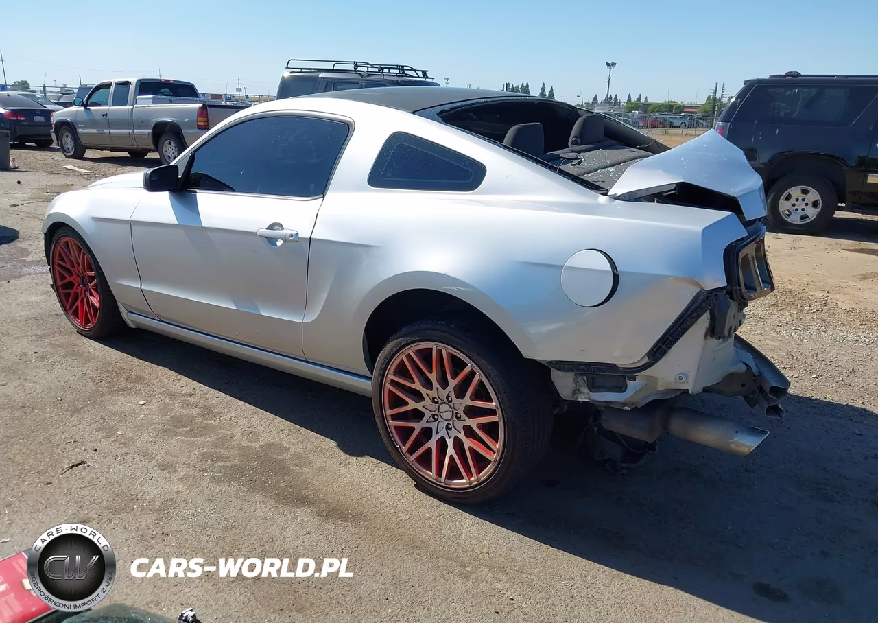 2014 Ford Mustang V6 VIN:1ZVBP8AM1E5242713 - 3