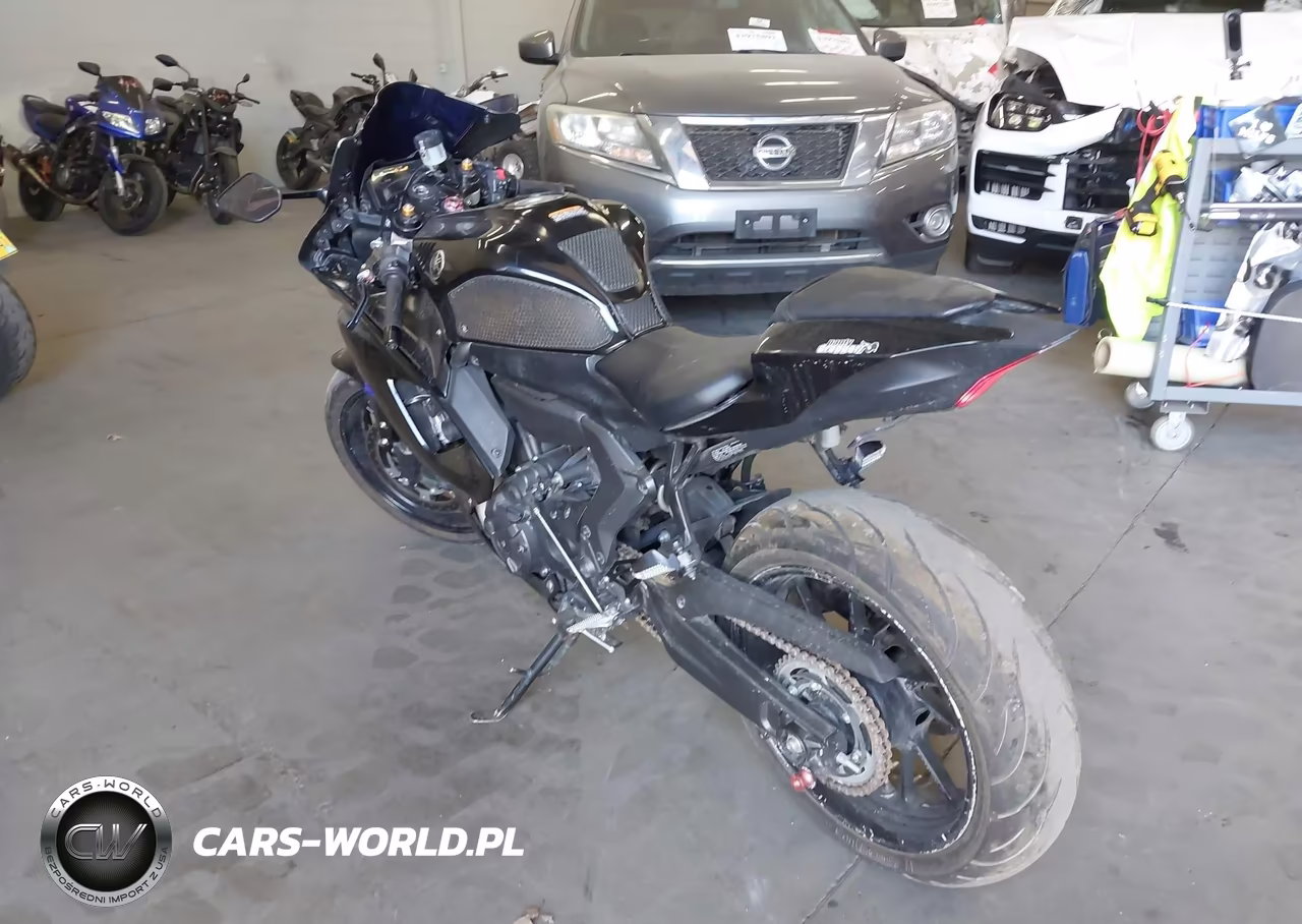 2022 Yamaha Yzfr7 VIN:JYARM38E8NA001147 - 3