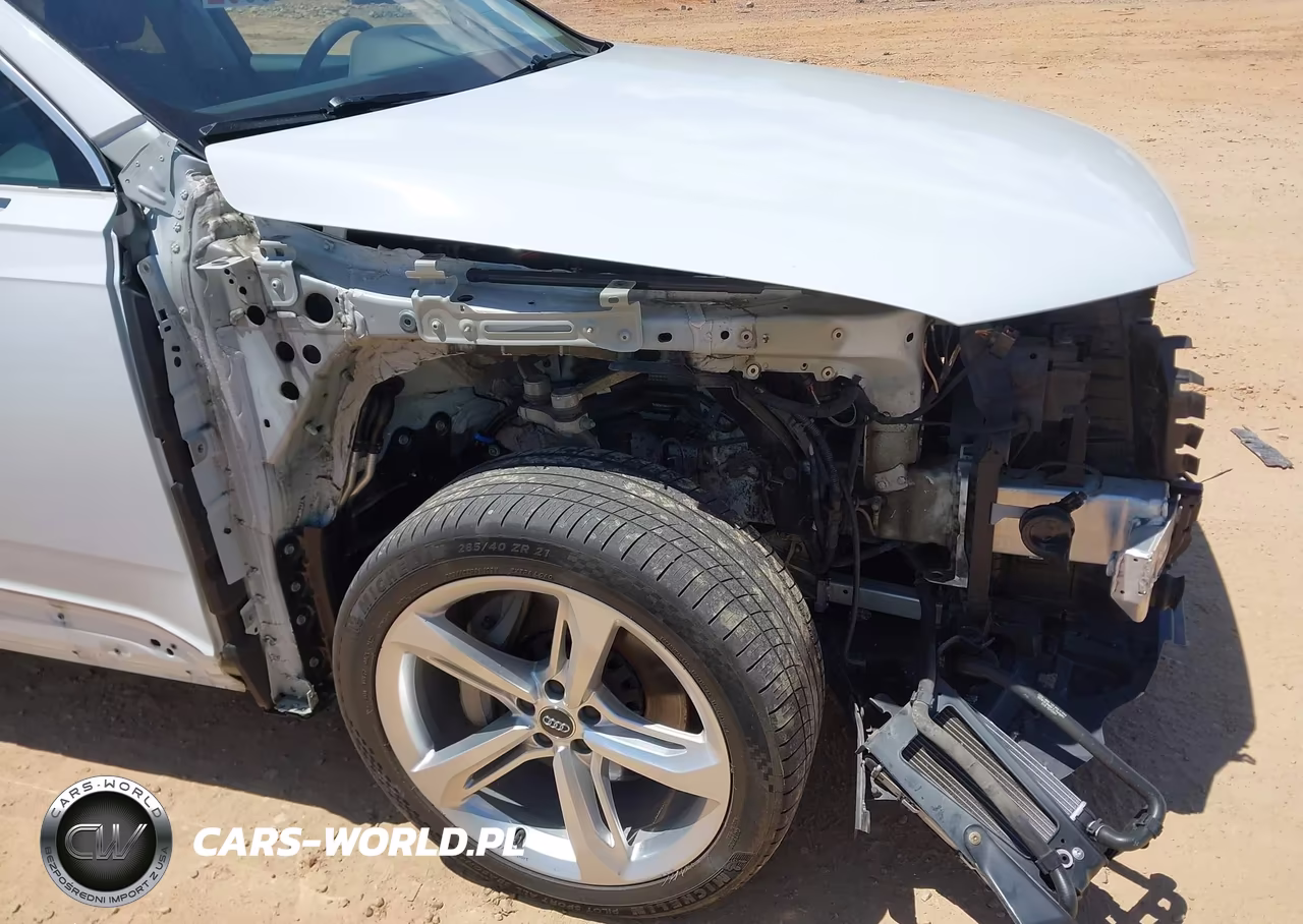 2019 Audi Q7 55 Premium VIN:WA1VAAF72KD007969 - 17