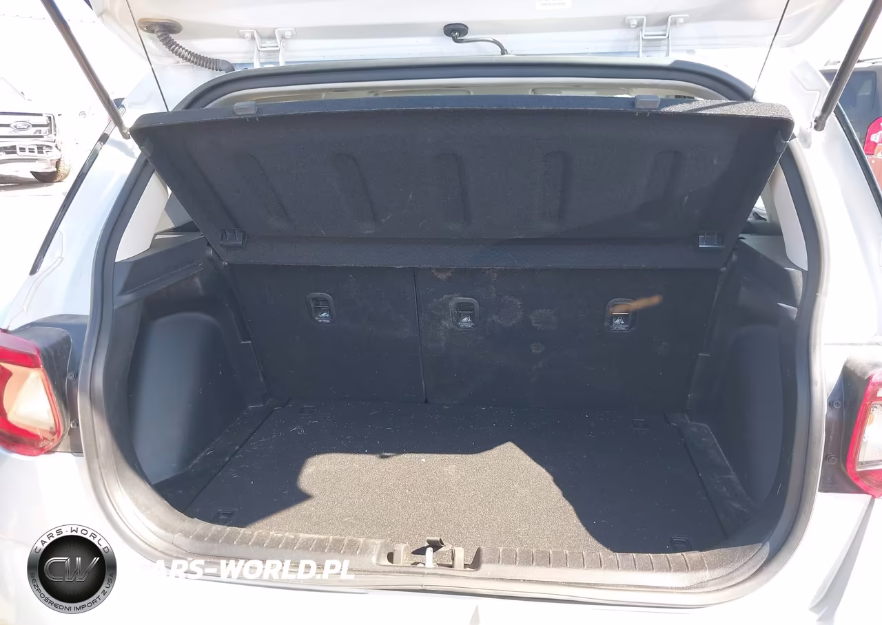 2025 Hyundai Venue Sel VIN:KMHRC8A34SU388363 - 18