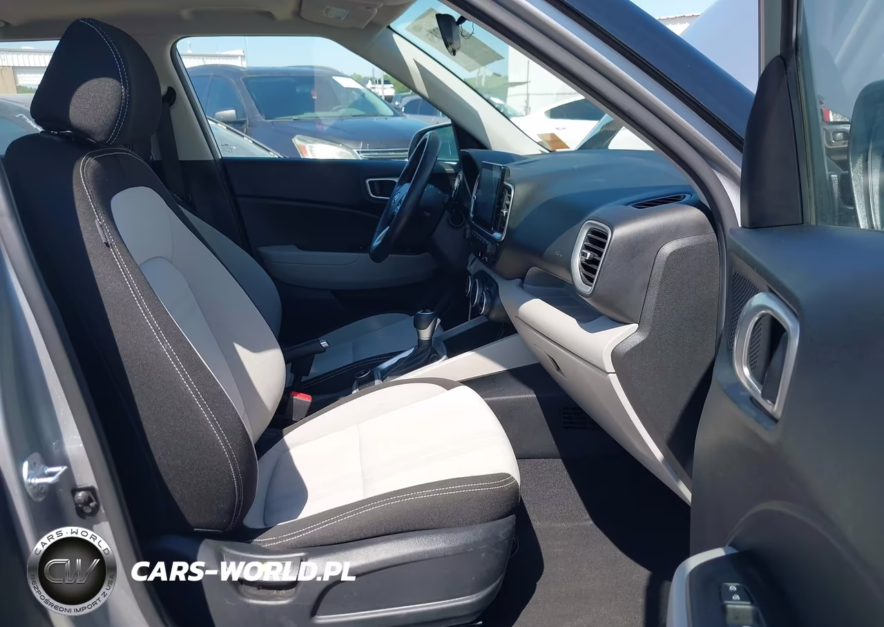 2025 Hyundai Venue Sel VIN:KMHRC8A34SU388363 - 5