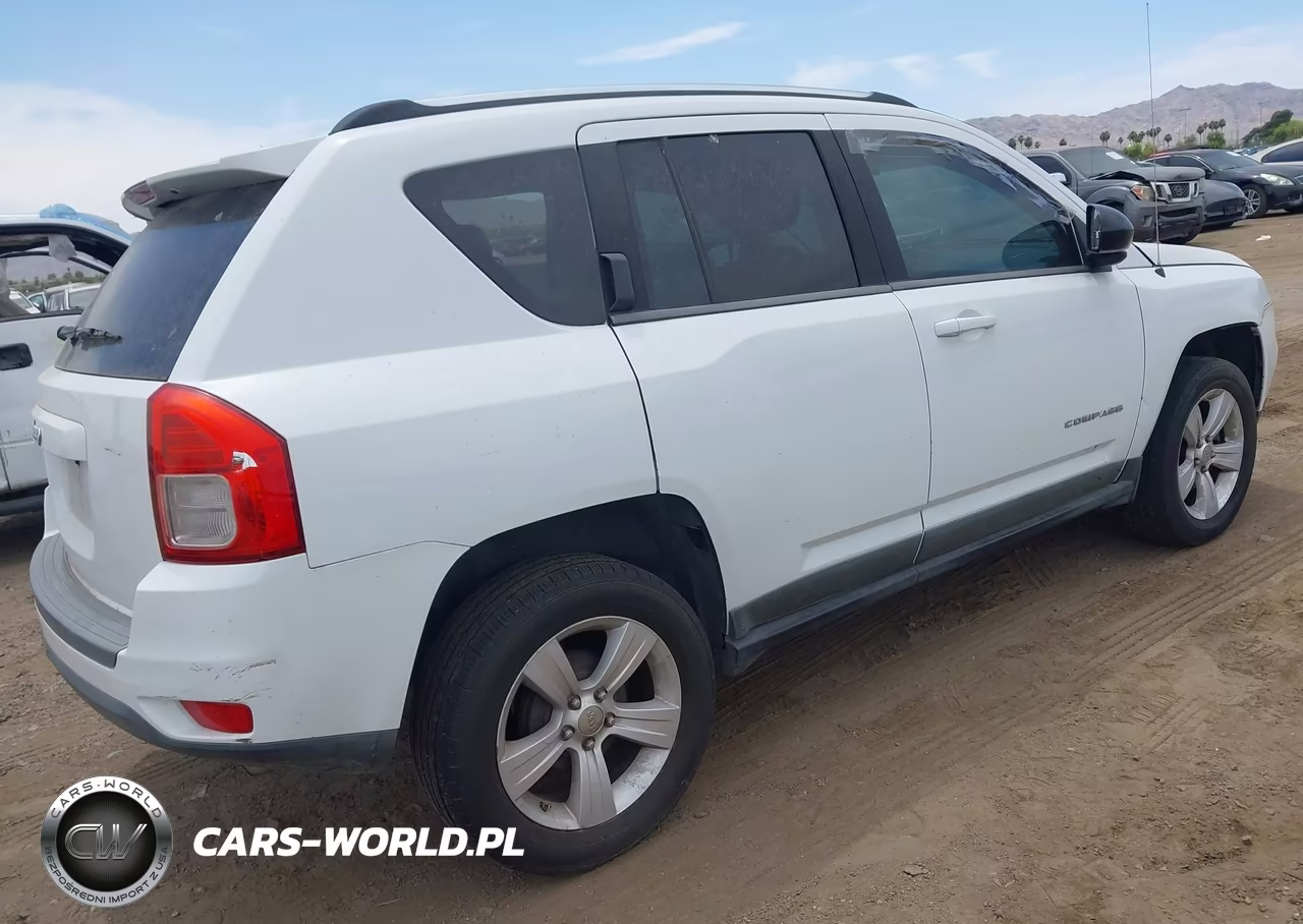 2011 Jeep Compass VIN:1J4NT1FB3BD170788 - 4