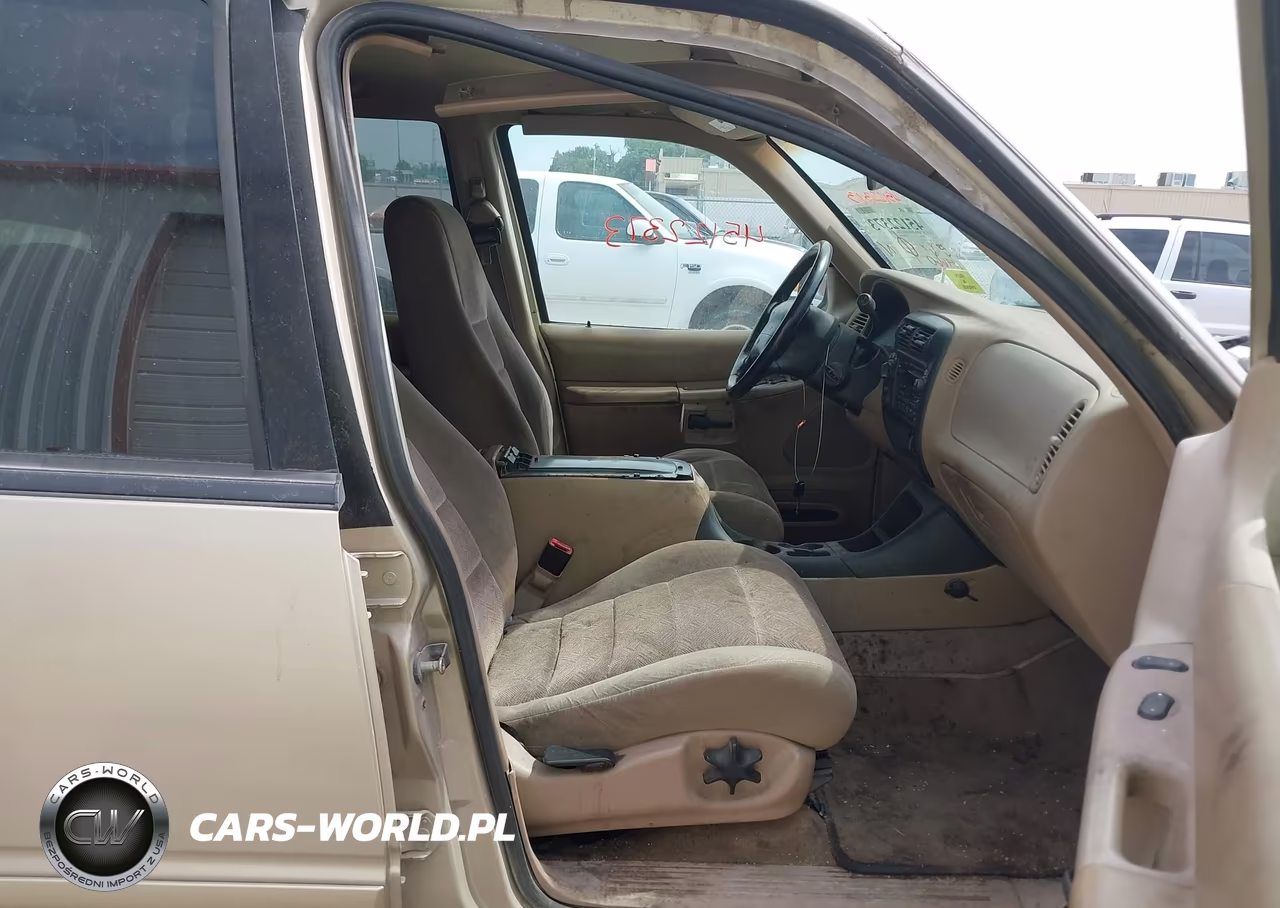2000 Ford Explorer Xlt VIN:1FMZU73E9YUB29463 - 5