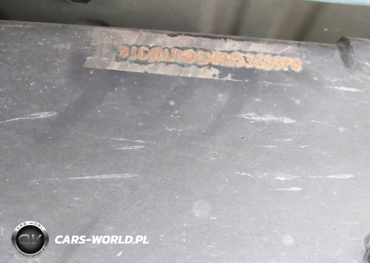2019 Jeep Wrangler Unlimited Sport S 4X4 VIN:1C4HJXDGXKW536597 - 9