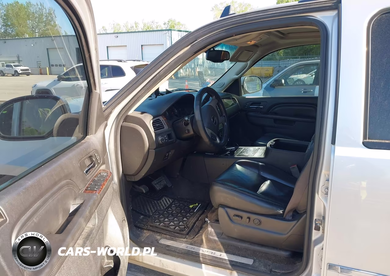 2014 GMC Yukon Xl 1500 Denali VIN:1GKS2MEF1ER217328 - 5