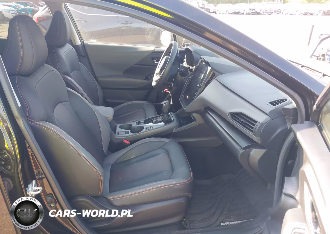 2024 Subaru Crosstrek Limited VIN:4S4GUHM63R3829782 - 5