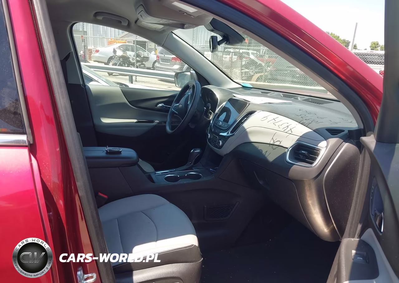 2018 Chevrolet Equinox Premier VIN:3GNAXMEV1JL101975 - 5