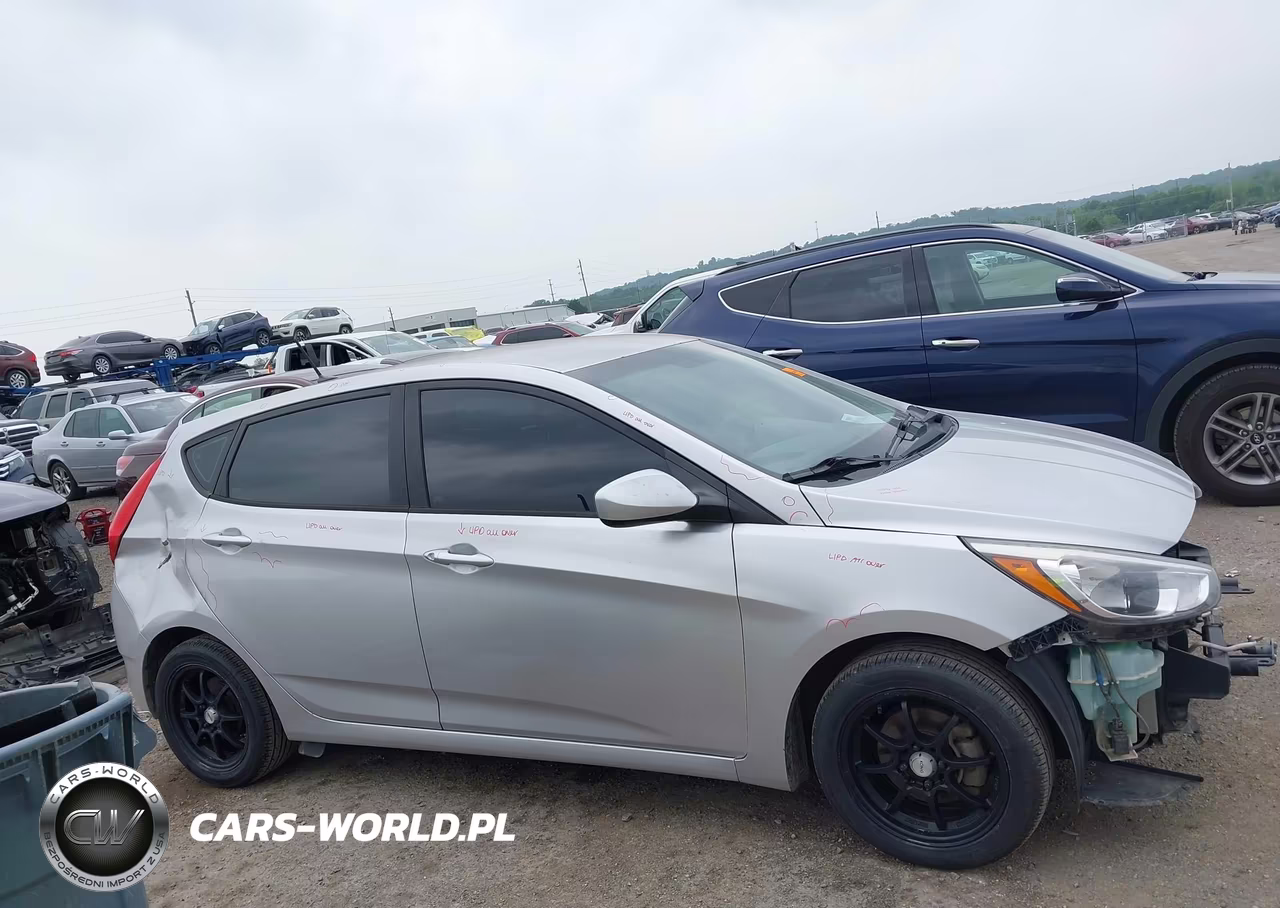2015 Hyundai Accent Gs VIN:KMHCT5AE2FU212584 - 14