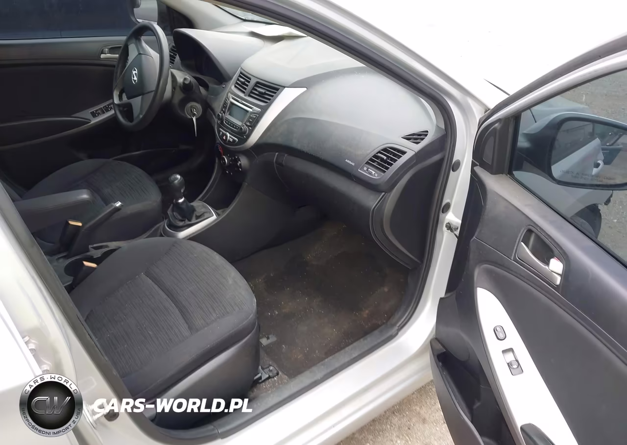 2015 Hyundai Accent Gs VIN:KMHCT5AE2FU212584 - 5
