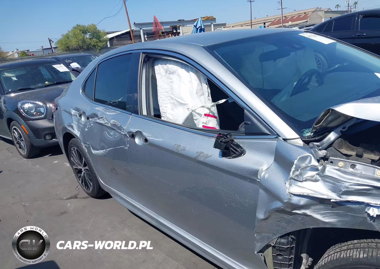2020 Toyota Camry Se VIN:4T1G11AK3LU907674 - 13