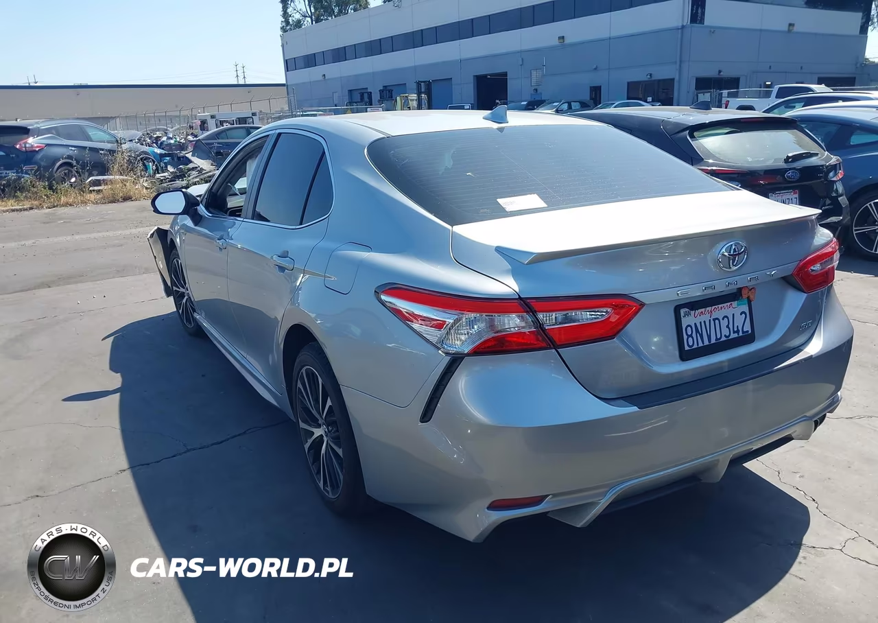 2020 Toyota Camry Se VIN:4T1G11AK3LU907674 - 3