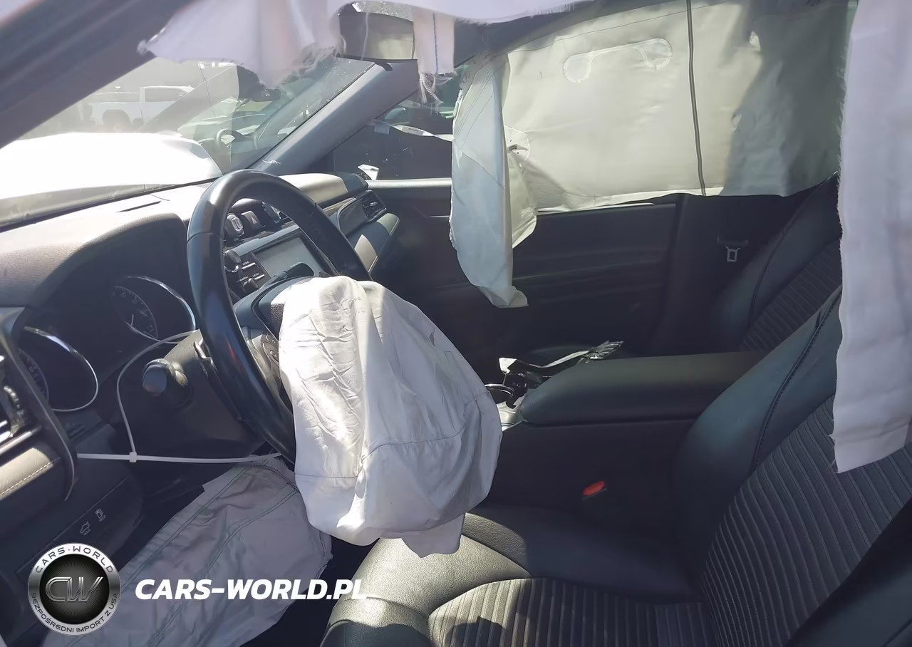 2020 Toyota Camry Se VIN:4T1G11AK3LU907674 - 5