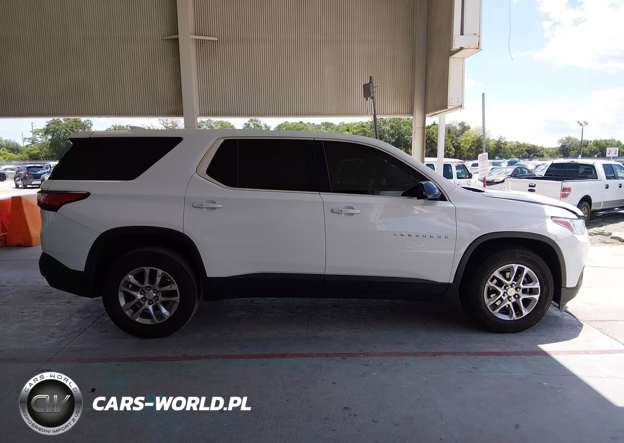 2018 Chevrolet Traverse Ls VIN:1GNERFKWXJJ117250 - 14