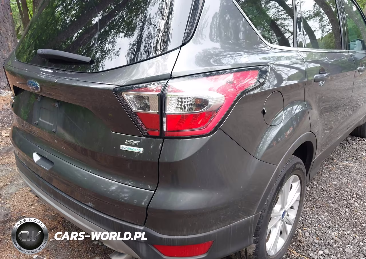 2017 Ford Escape Se VIN:1FMCU0GD2HUB57233 - 6