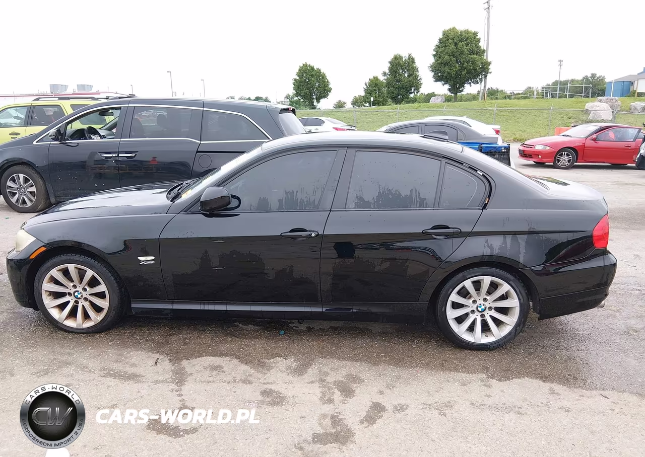 2011 BMW 328I xDrive VIN:WBAPK5C57BA653867 - 14