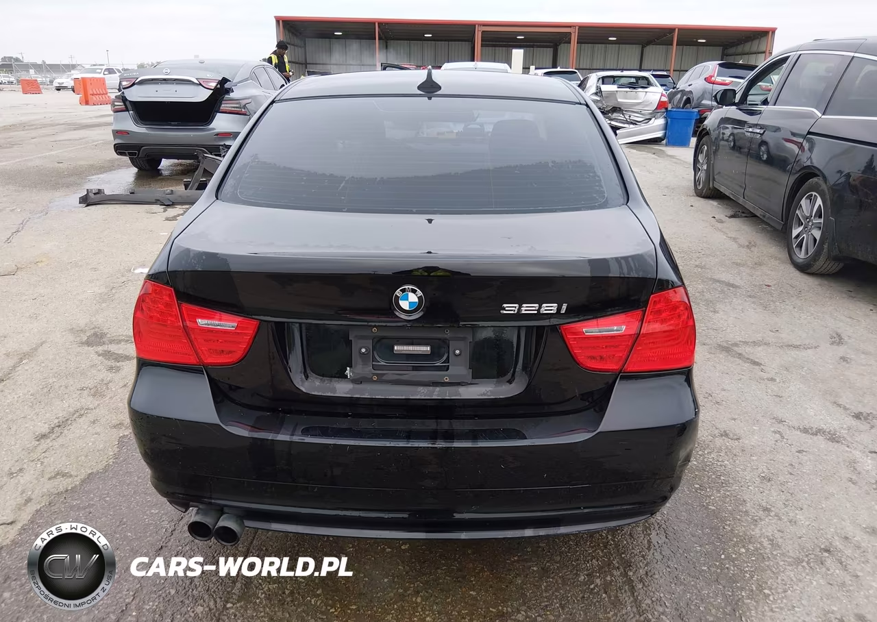 2011 BMW 328I xDrive VIN:WBAPK5C57BA653867 - 16