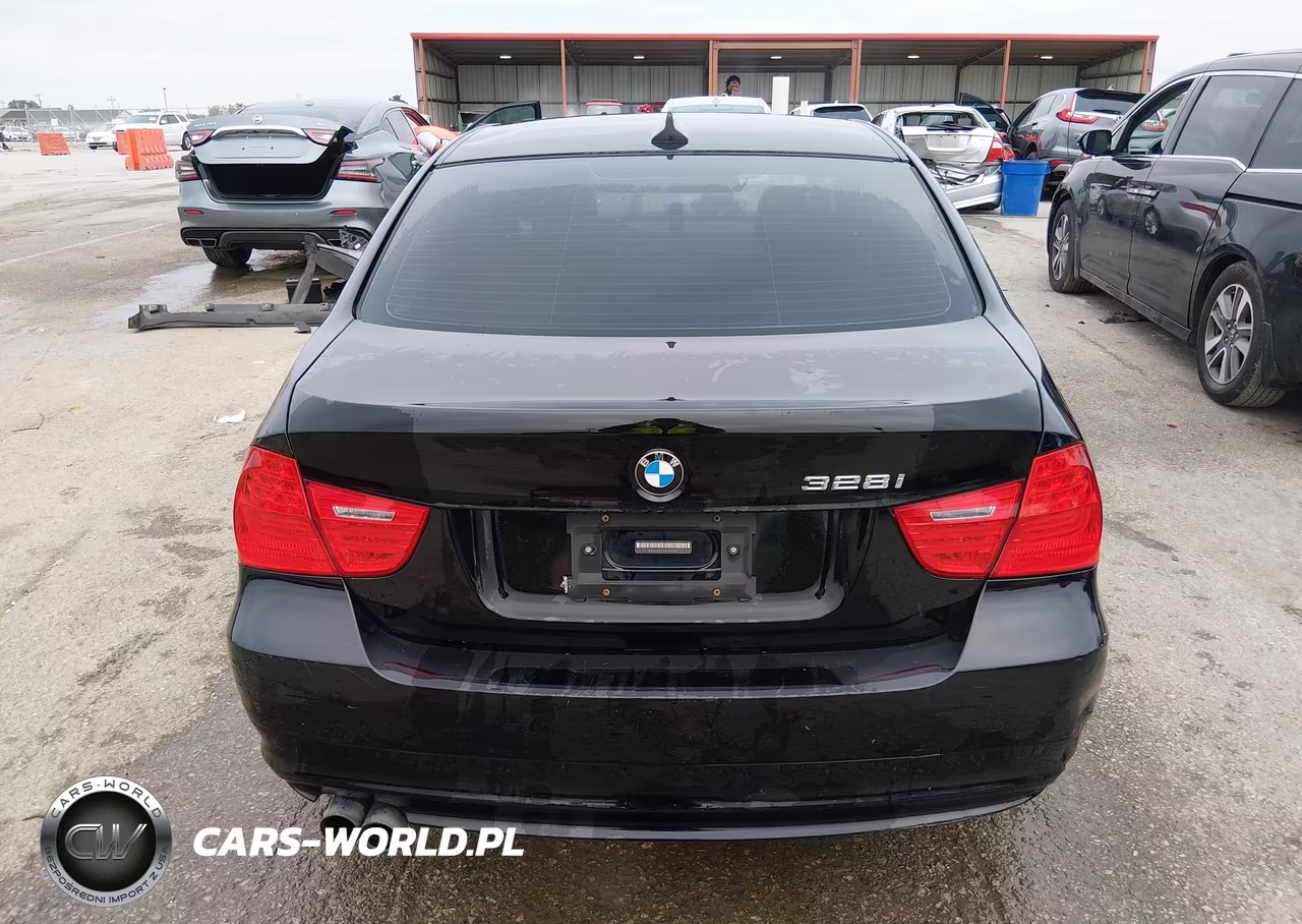 2011 BMW 328I xDrive VIN:WBAPK5C57BA653867 - 18