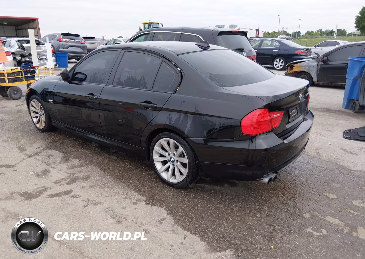 2011 BMW 328I xDrive VIN:WBAPK5C57BA653867 - 3